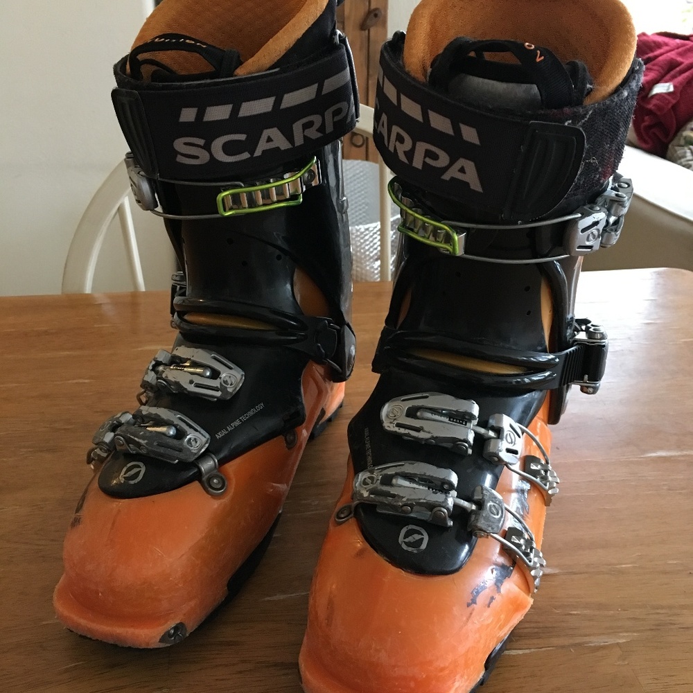 Used Scarpa Maestrale Touring boots.  Mondo 25.5